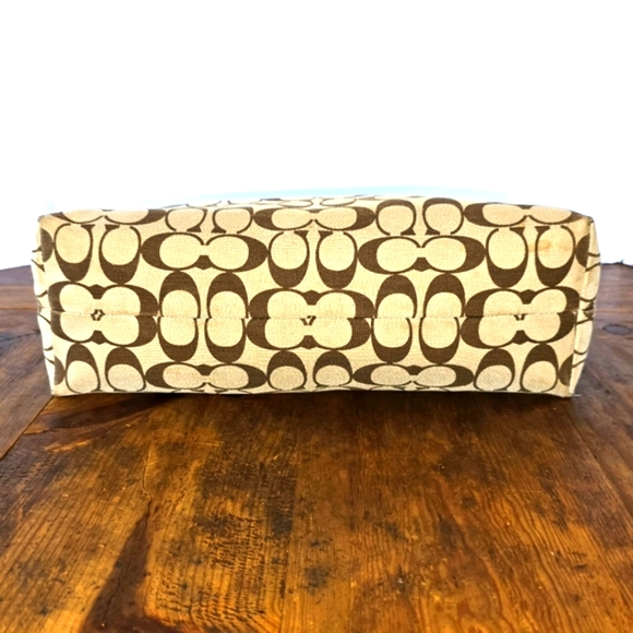 Coach Brown and Cream Signature Tote Bag - Picture 3 of 10